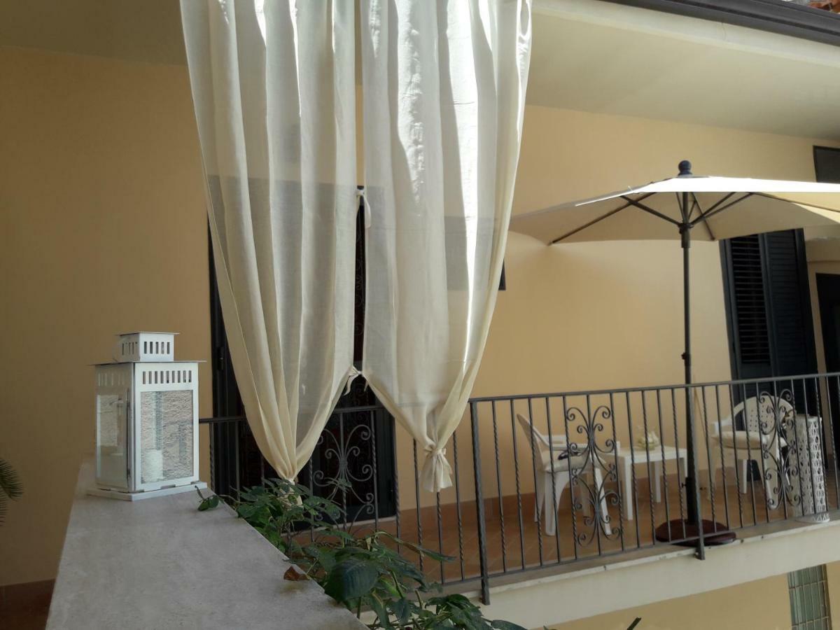 קאסרטה Residenza D'Epoca B&B Celeste מראה חיצוני תמונה